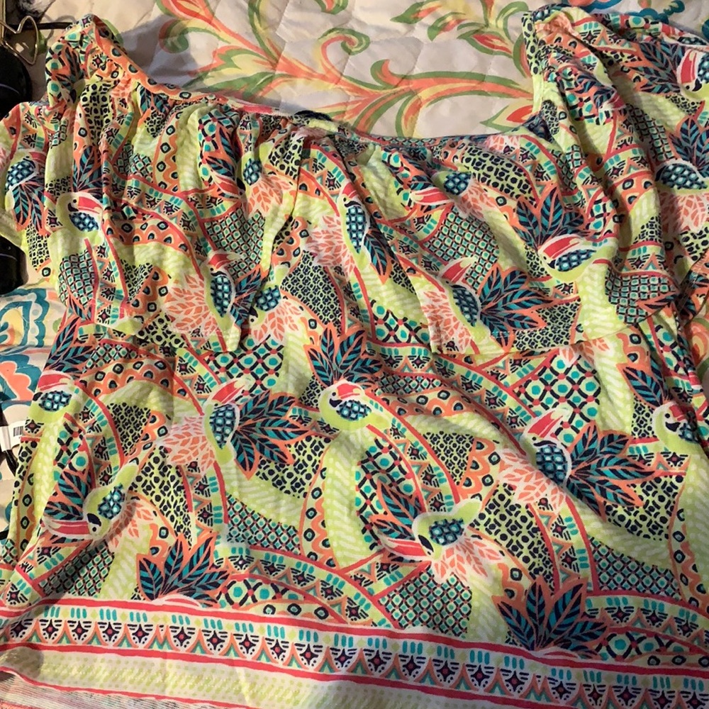 Off the shoulder top - Picture 2 of 3